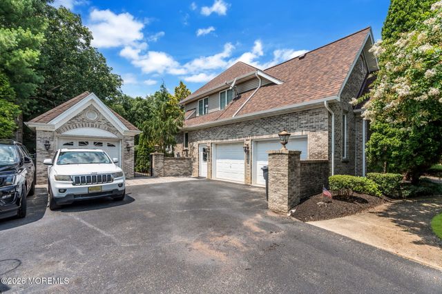 2192 S Tiiu Court, Toms River, NJ 08755