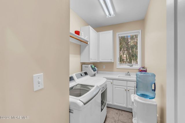 2192 S Tiiu Court, Toms River, NJ 08755