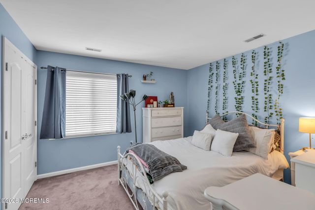 2192 S Tiiu Court, Toms River, NJ 08755