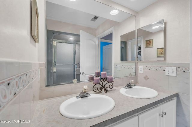 2192 S Tiiu Court, Toms River, NJ 08755