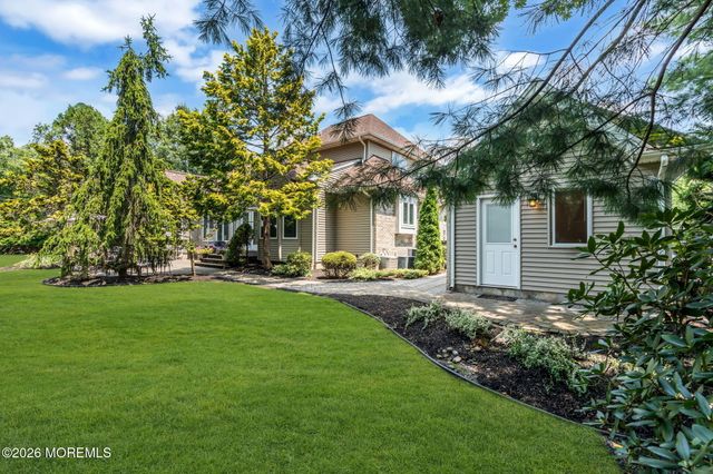 2192 S Tiiu Court, Toms River, NJ 08755
