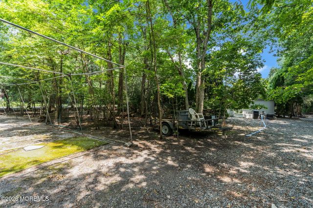 2192 S Tiiu Court, Toms River, NJ 08755