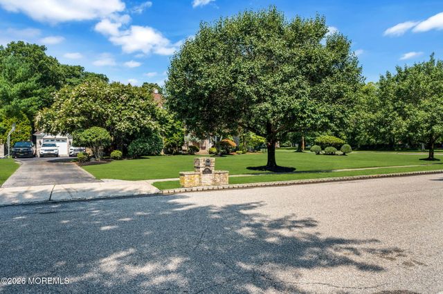 2192 S Tiiu Court, Toms River, NJ 08755