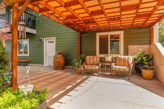 6604 Hwy 291, Nine Mile Falls, WA 99026