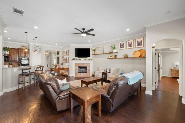 409 Emerald Court, Burleson, TX 76028