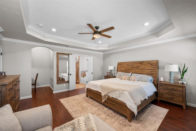 409 Emerald Court, Burleson, TX 76028