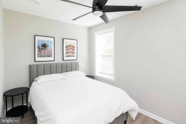 942 N BROADWAY, Baltimore, MD 21205