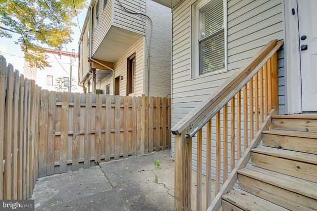 942 N BROADWAY, Baltimore, MD 21205