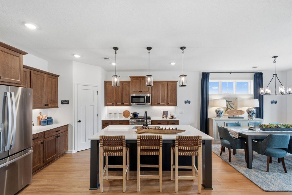 551 Tulare Terrace, Newport, MN 55055 — exterior