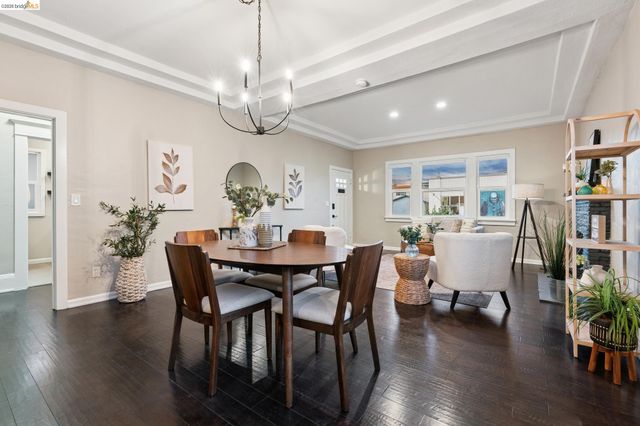 1092 Dwight Way, Berkeley, CA 94710