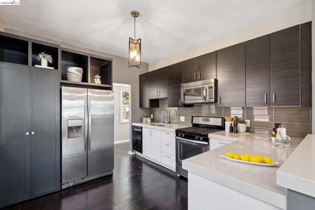 1092 Dwight Way, Berkeley, CA 94710