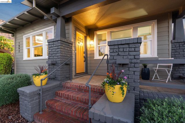 1092 Dwight Way, Berkeley, CA 94710
