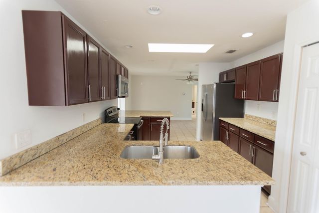 382 NE Genesee Avenue, Port St. Lucie, Port St Lucie, FL 34983