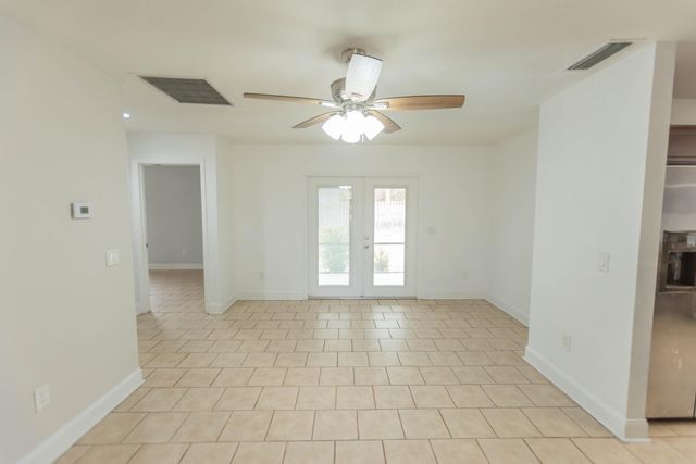 382 NE Genesee Avenue, Port St. Lucie, Port St Lucie, FL 34983