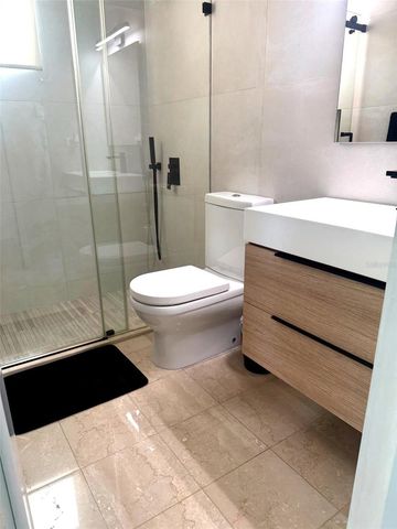 7063 AVE LOS GOBERNADORES, Carolina, PR 00979