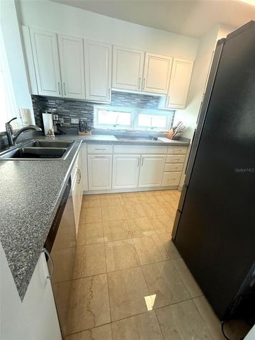 7063 AVE LOS GOBERNADORES, Carolina, PR 00979