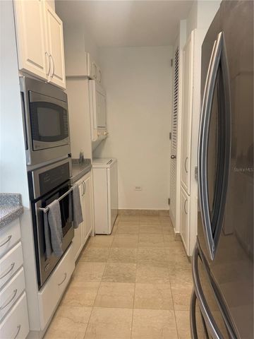 7063 AVE LOS GOBERNADORES, Carolina, PR 00979