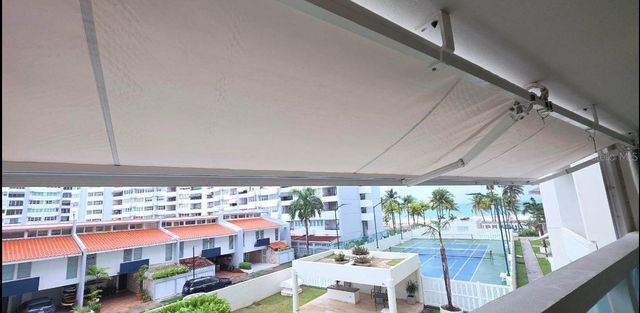 7063 AVE LOS GOBERNADORES, Carolina, PR 00979