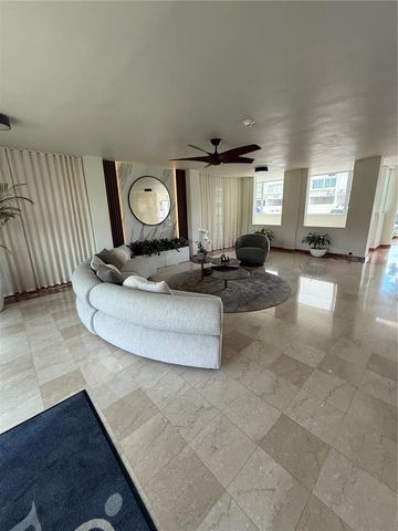 7063 AVE LOS GOBERNADORES, Carolina, PR 00979