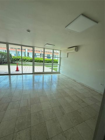 7063 AVE LOS GOBERNADORES, Carolina, PR 00979