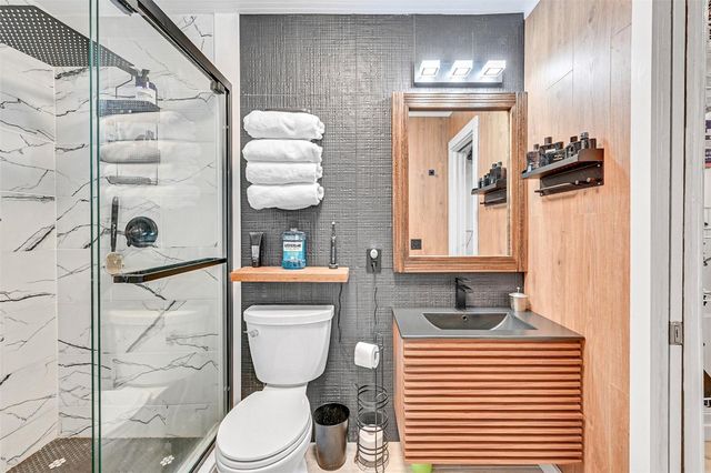 111 NE 46th Street, Oakland Park, FL 33334