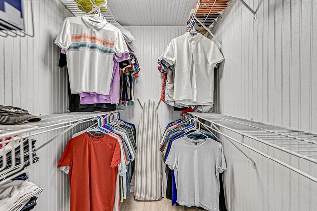 111 NE 46th Street, Oakland Park, FL 33334