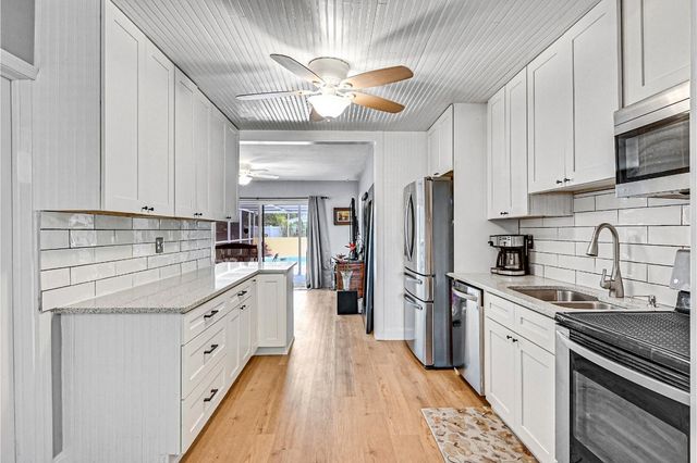 111 NE 46th Street, Oakland Park, FL 33334