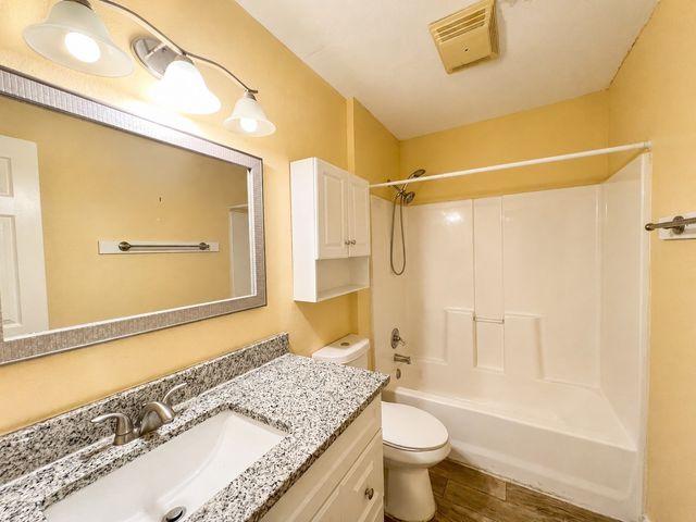 3417 Stanley Avenue, Fort Worth, TX 76110
