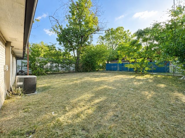 3417 Stanley Avenue, Fort Worth, TX 76110