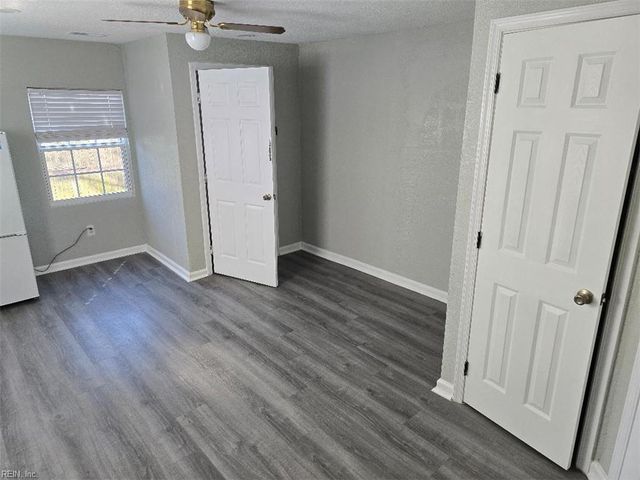 3761 Larkin ST, Norfolk, VA 23513