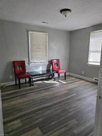 3761 Larkin ST, Norfolk, VA 23513