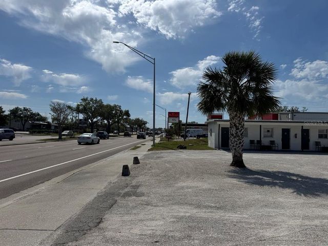 1746 S TAMIAMI TRAIL, Venice, FL 34293