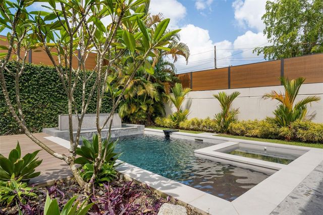15 CALLE CROSANDRA, Guaynabo, PR 00969