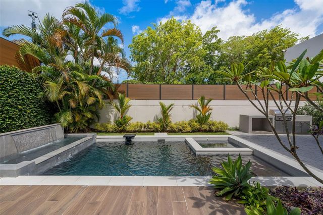 15 CALLE CROSANDRA, Guaynabo, PR 00969