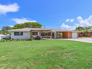 5812 2ND AVE DR NW, Bradenton, FL 34209