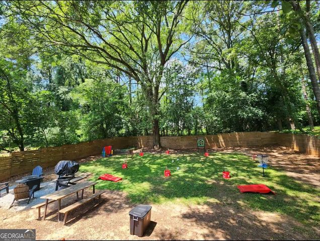 280 W Lake Drive NW, Atlanta, GA 30314