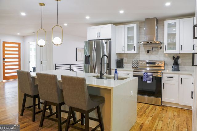 280 W Lake Drive NW, Atlanta, GA 30314