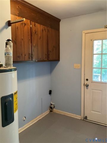 3642 Hawick Dr, Colonial Heights, VA 23834