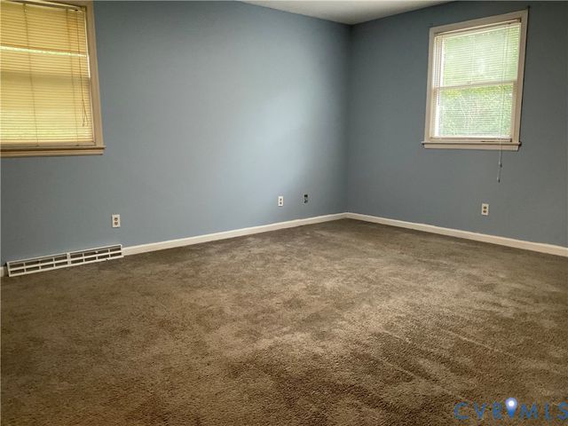 3642 Hawick Dr, Colonial Heights, VA 23834