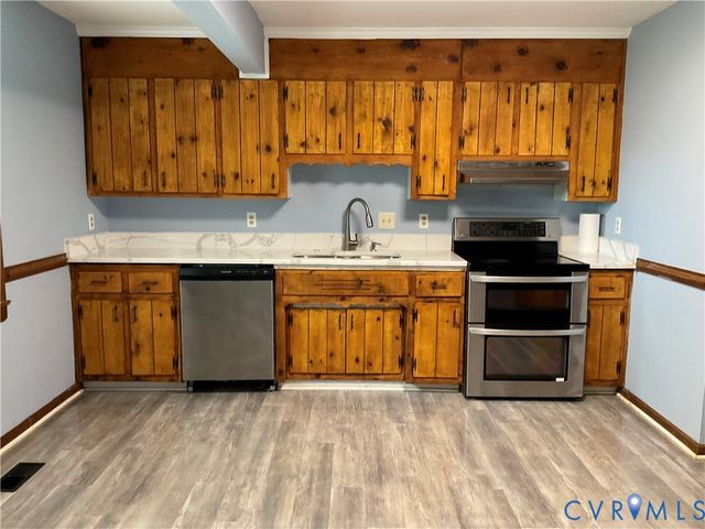 3642 Hawick Dr, Colonial Heights, VA 23834