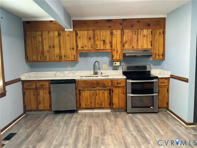 3642 Hawick Dr, Colonial Heights, VA 23834