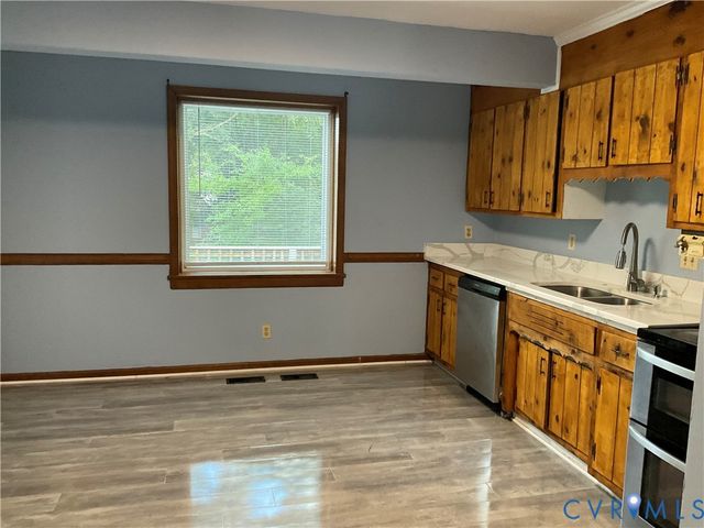 3642 Hawick Dr, Colonial Heights, VA 23834