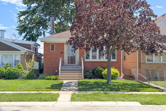 7847 Mason Avenue, Burbank, IL 60459
