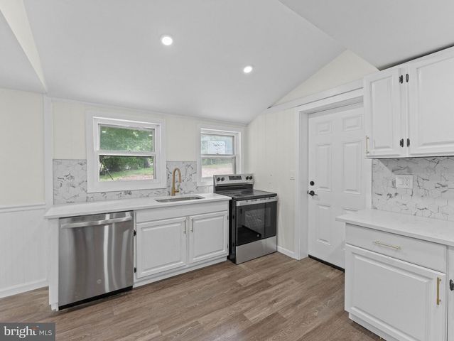 215 ERIAL RD, Pine Hill, NJ 08021