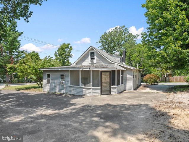 215 ERIAL RD, Pine Hill, NJ 08021