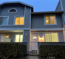 61 Remington 234, Irvine, CA 92620