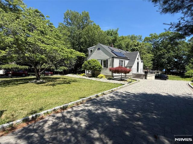 252 Crescent Avenue, Ramsey, NJ 07446