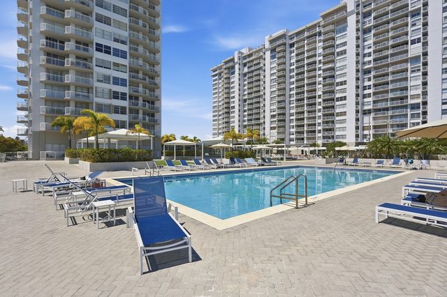 18011 Biscayne Boulevard 1502, Aventura, FL 33160