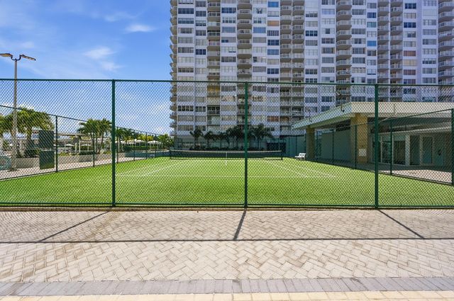 18011 Biscayne Boulevard 1502, Aventura, FL 33160