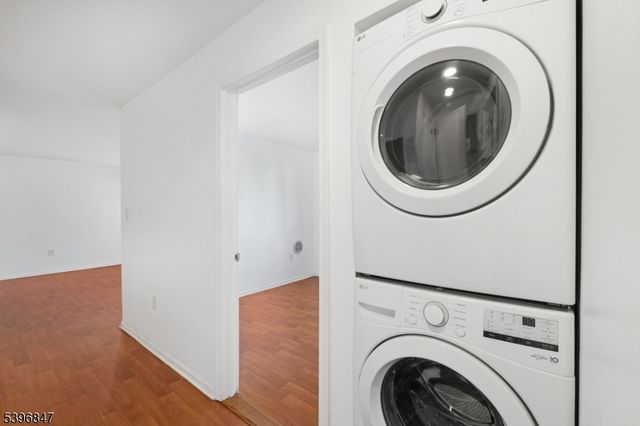 25 Steeplechase Ct 25, Franklin Twp., NJ 08873